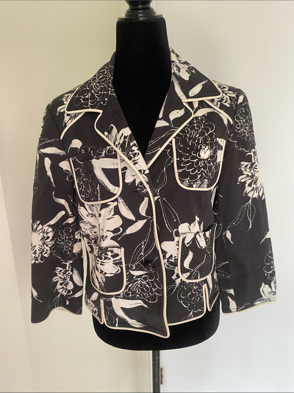PERIPHERY Black & White Floral Piped fully lined Blazer 3/4 Sleeve L Size 8
